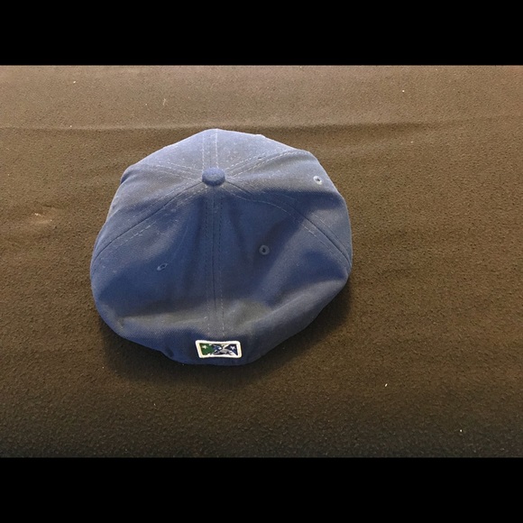 New Era Lexington Legends Fitted Hat - Picture 3 of 5